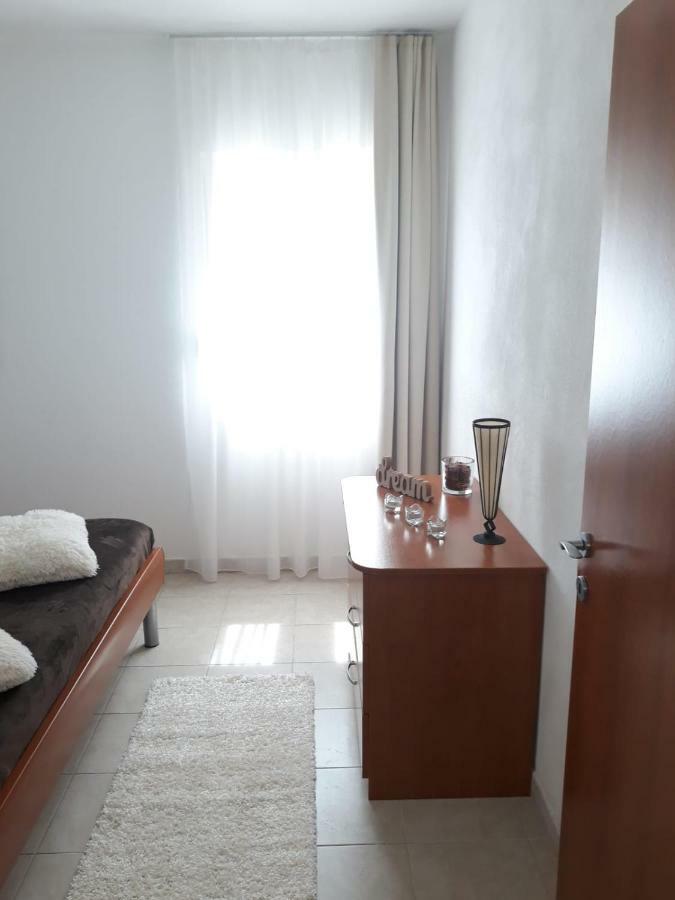 Holiday Home - Apartment Carmen Sevid Exterior foto